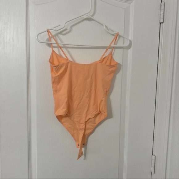 SKIMS Fits Everyone Cami Bodysuit in Faded Nectar M - Picture 7 of 7